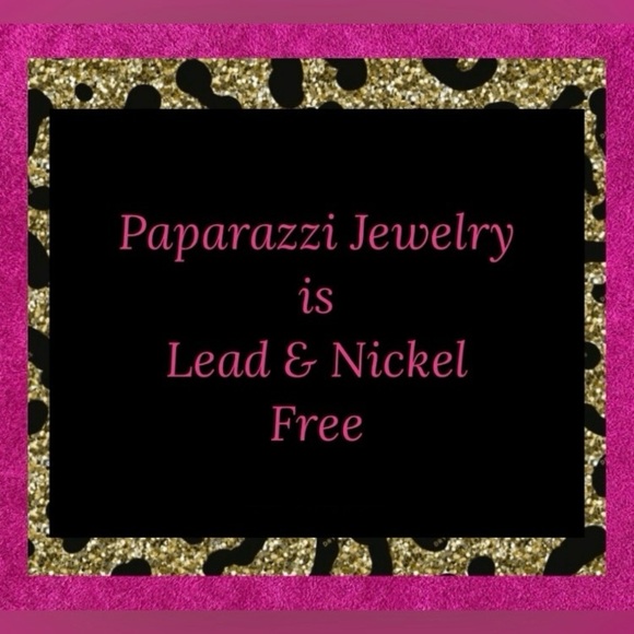 NWT Paparazzi Geometric Rhinestone Necklace - Picture 5 of 10